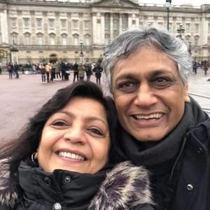 Meet your Posher, Mina